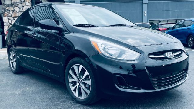 2017 Hyundai Accent SE 4-Door 6A