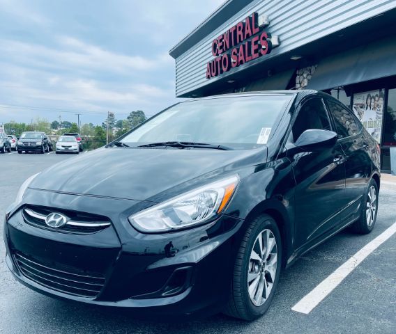 2017 Hyundai Accent SE 4-Door 6A