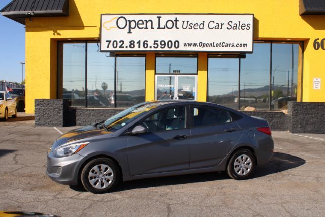 2017 Hyundai Accent SE