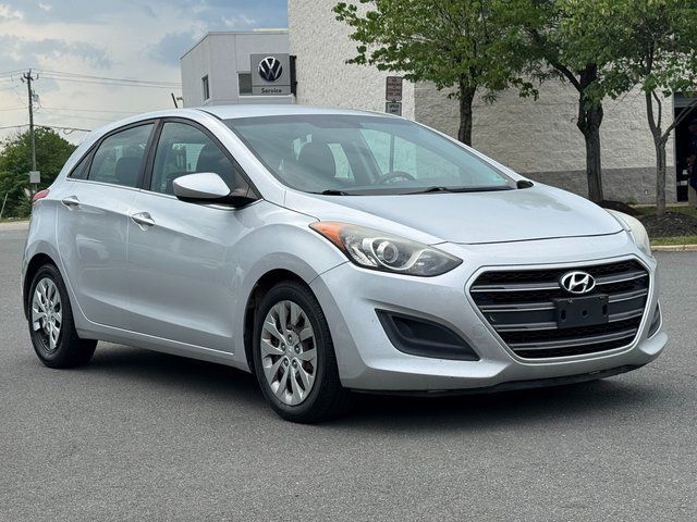 2017 Hyundai Elantra GT Base
