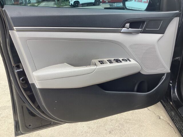 2017 Hyundai Elantra SE 6AT San Antonio TX