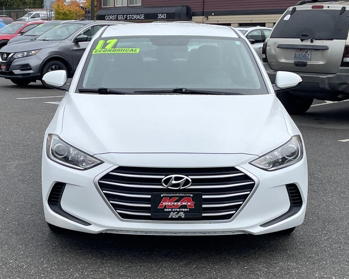 2017 Hyundai Elantra SE Sedan 4D