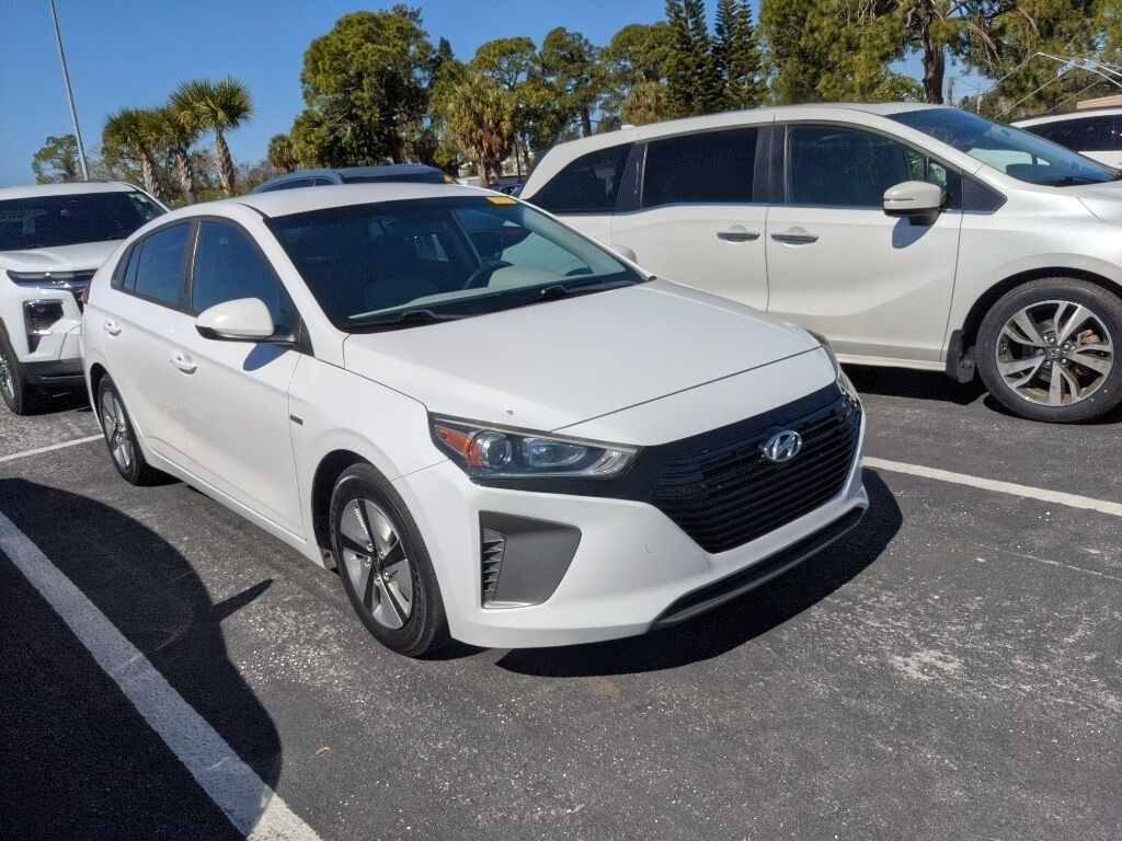 2017 Hyundai Ioniq Hybrid Blue