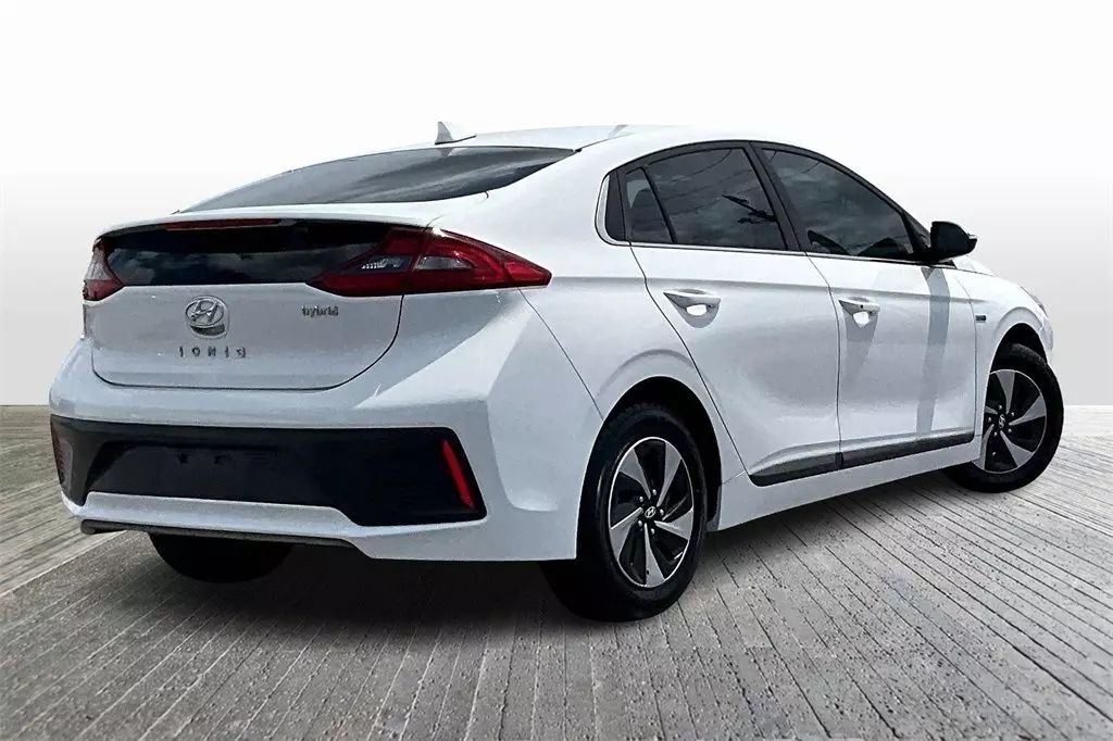 2017 Hyundai Ioniq Hybrid SEL Hatchback 4D Maitland FL