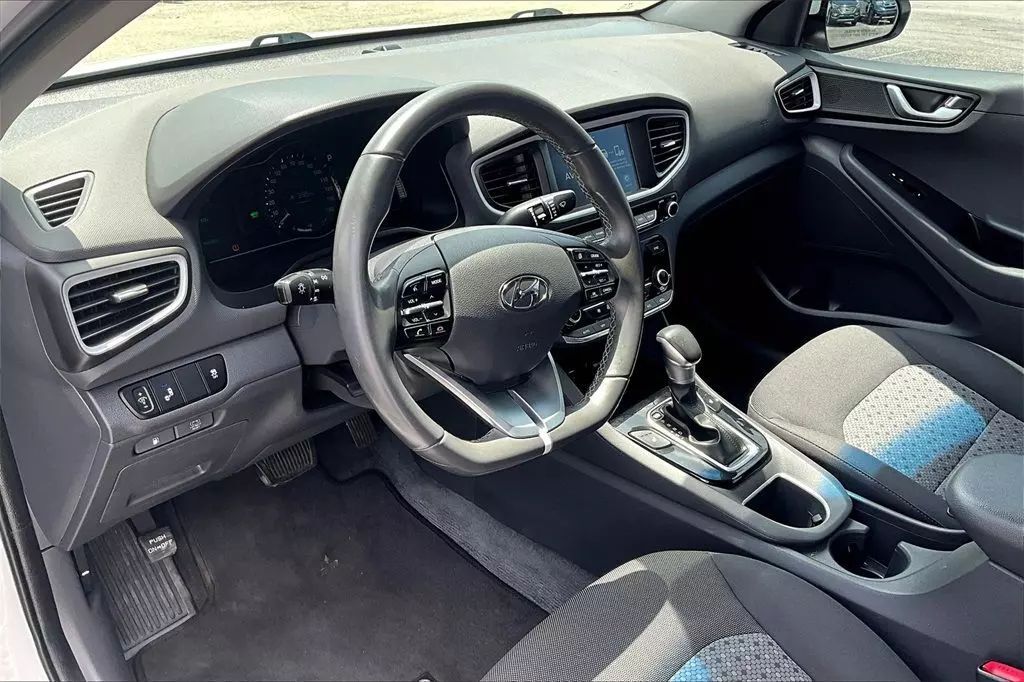 2017 Hyundai Ioniq Hybrid SEL Hatchback 4D Maitland FL