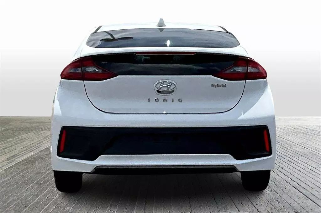 2017 Hyundai Ioniq Hybrid SEL Hatchback 4D Maitland FL
