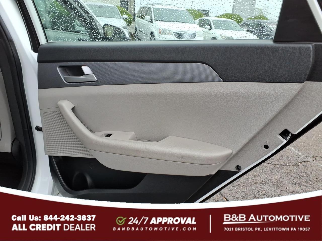 2017 Hyundai SONATA Base Levittown PA