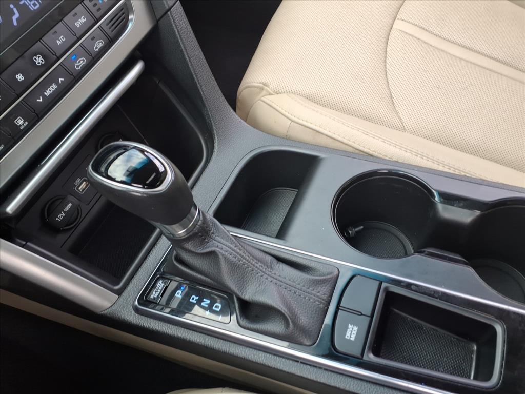 2017 Hyundai SONATA Limited Levittown PA