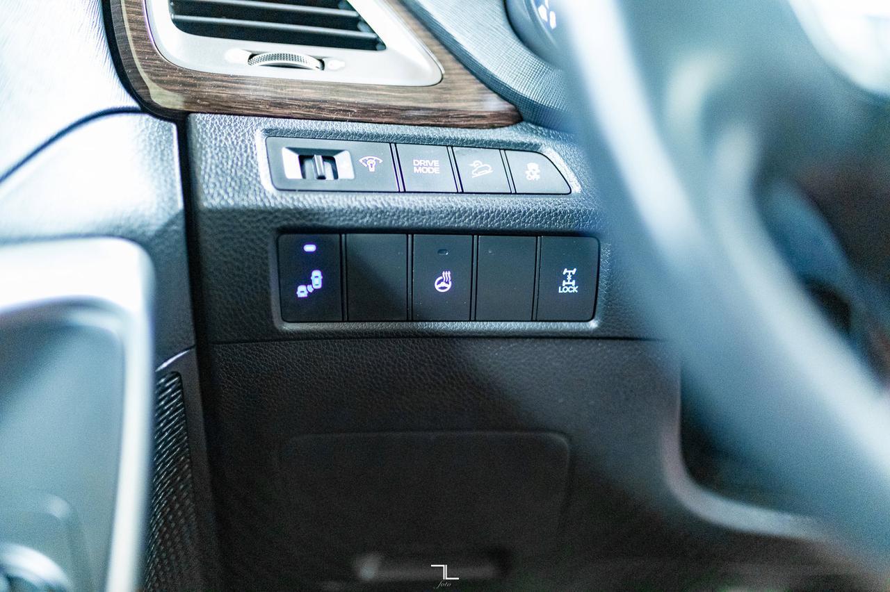 2017 Hyundai Santa Fe AWD Sport Leather Roof BCam Red Deer AB