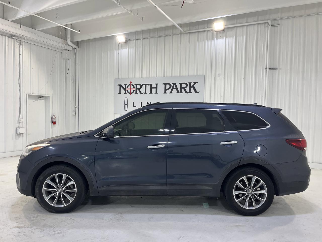 2017 Hyundai Santa Fe SE