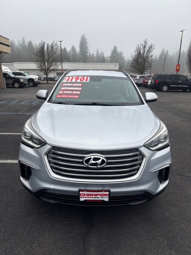 2017 Hyundai Santa Fe SE