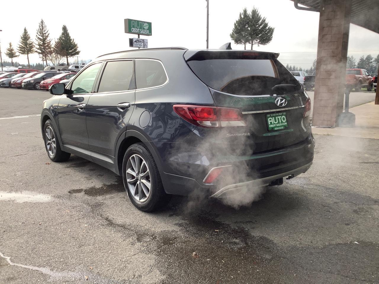 2017 Hyundai Santa Fe SE