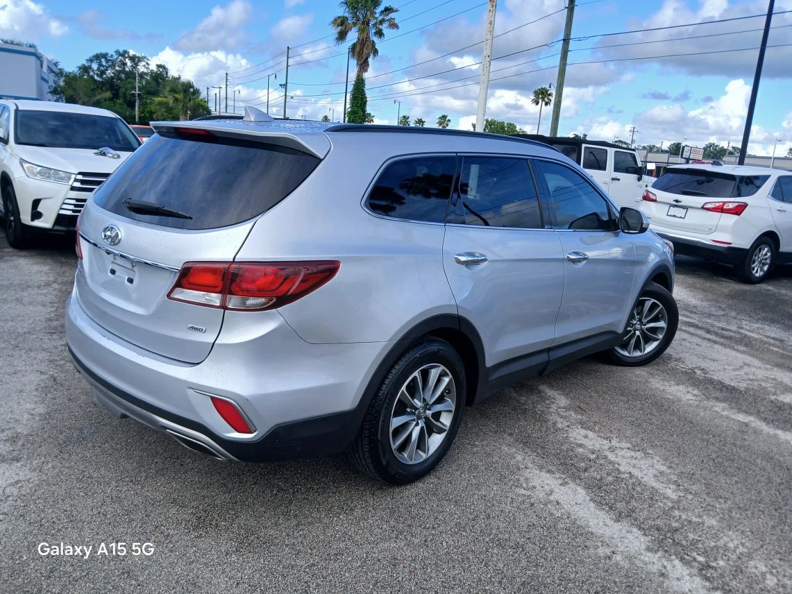 2017 Hyundai Santa Fe SE Sport Utility 4D Maitland FL
