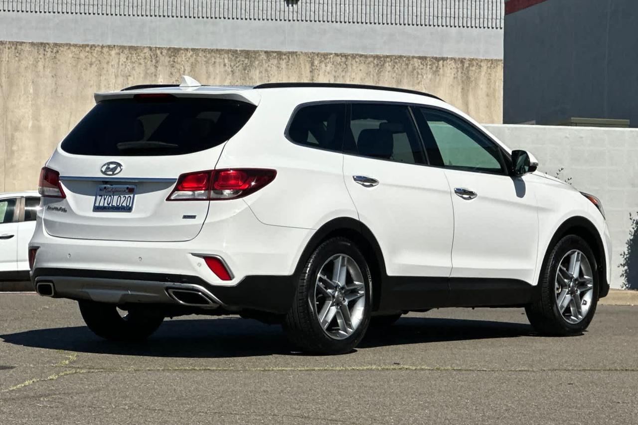 2017 Hyundai Santa Fe SE Ultimate