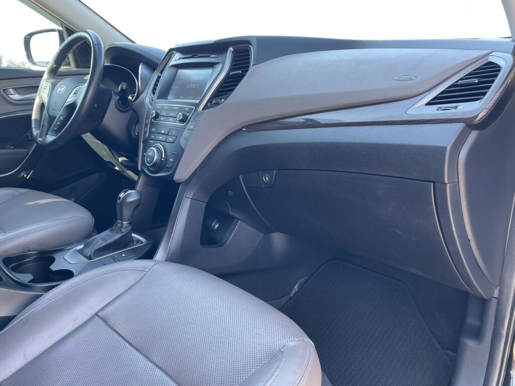 2017 Hyundai Santa Fe Sport 2.4L~CLEAN CARFAX~LOW MILES~ONLINE FINANCE AND SHIPPING AVAILABL Sarasota FL