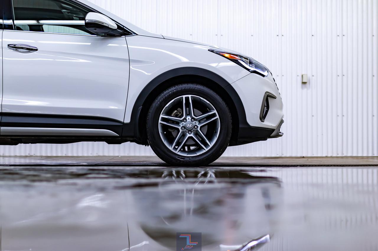 2017 Hyundai Santa Fe XL AWD Ultimate Leather Roof Nav Red Deer AB