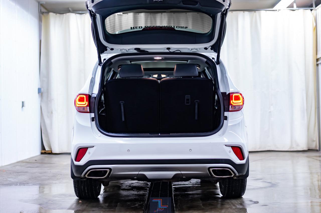 2017 Hyundai Santa Fe XL AWD Ultimate Leather Roof Nav Red Deer AB