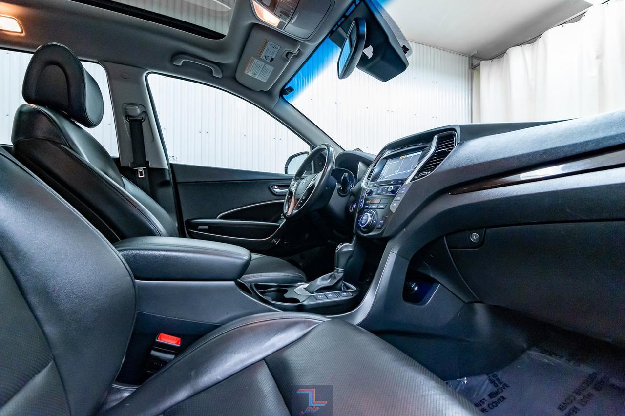 2017 Hyundai Santa Fe XL AWD Ultimate Leather Roof Nav Red Deer AB