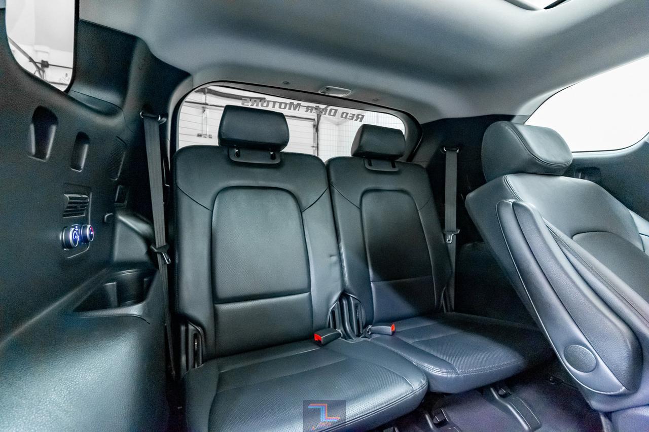 2017 Hyundai Santa Fe XL AWD Ultimate Leather Roof Nav Red Deer AB