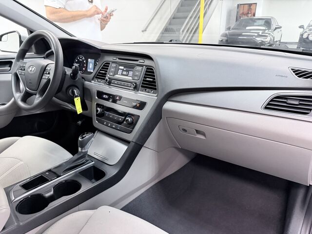 2017 Hyundai Sonata 2.4L Dallas TX 2017 Hyundai Sonata 2.4L Dallas TX