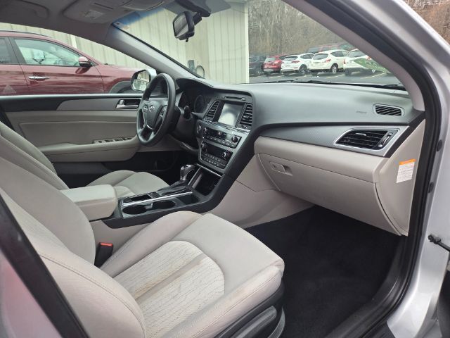 2017 Hyundai Sonata Hybrid SE Elgin IL