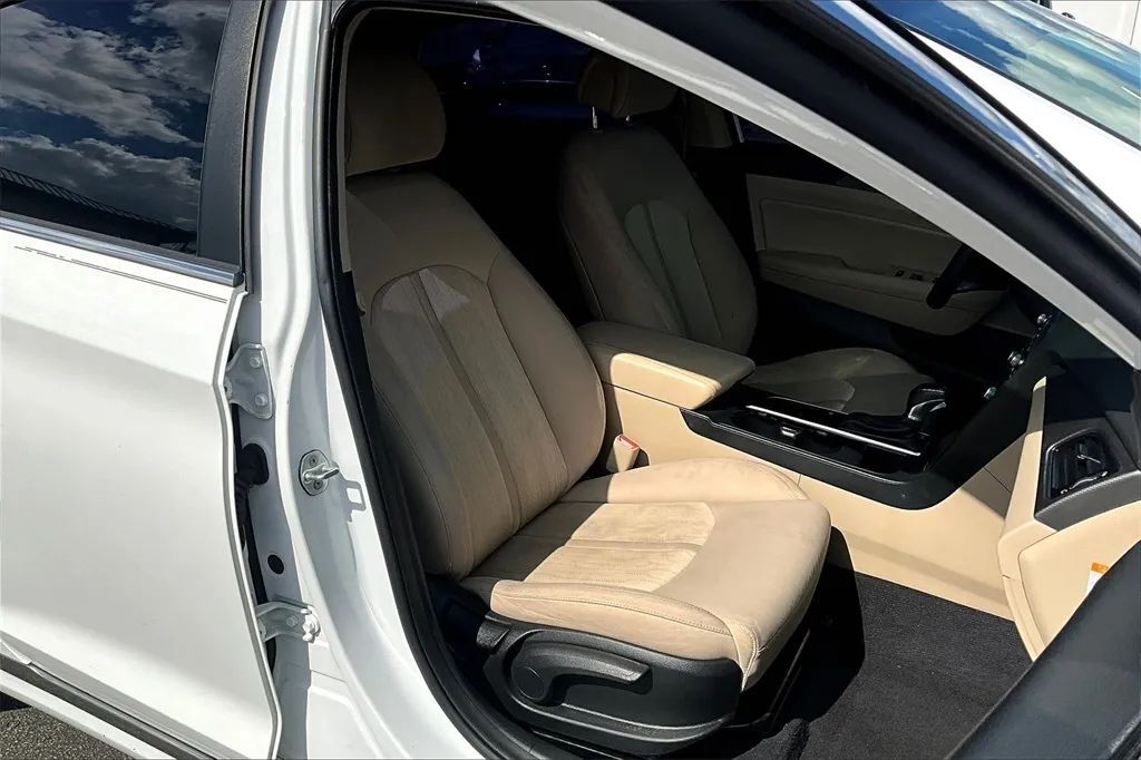 2017 Hyundai Sonata Hybrid SE Sedan 4D Maitland FL