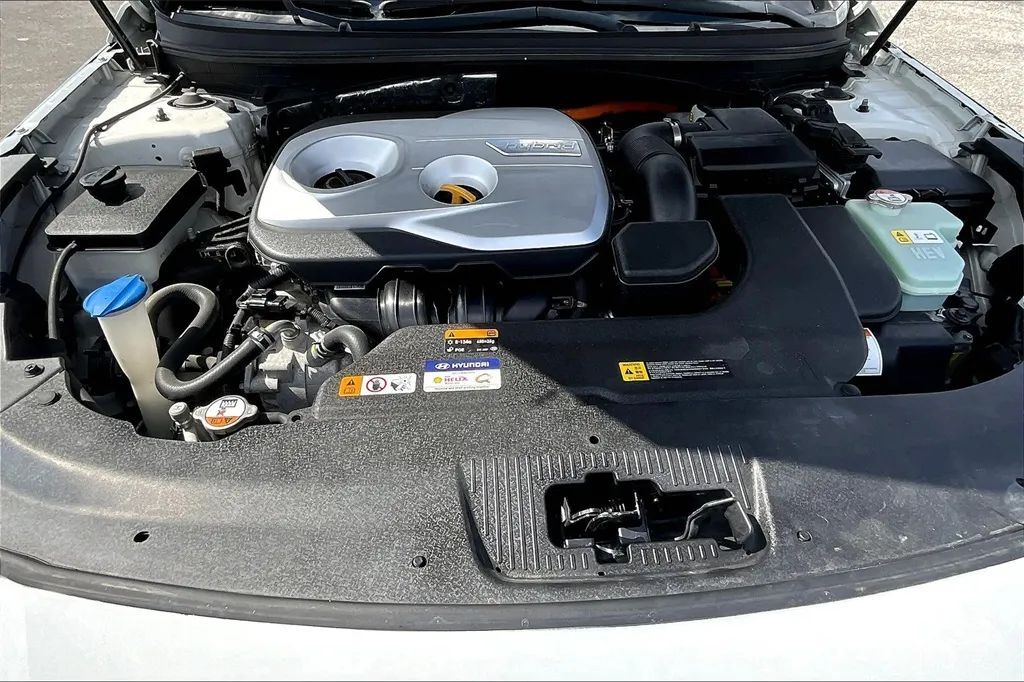 2017 Hyundai Sonata Hybrid SE Sedan 4D Maitland FL