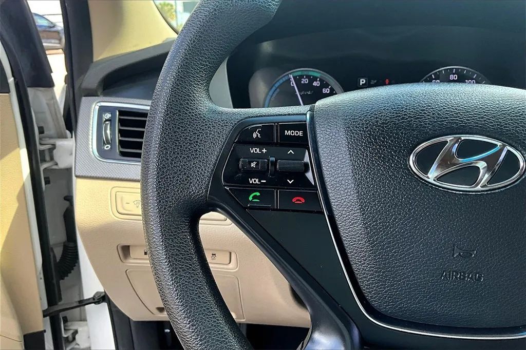 2017 Hyundai Sonata Hybrid SE Sedan 4D Maitland FL