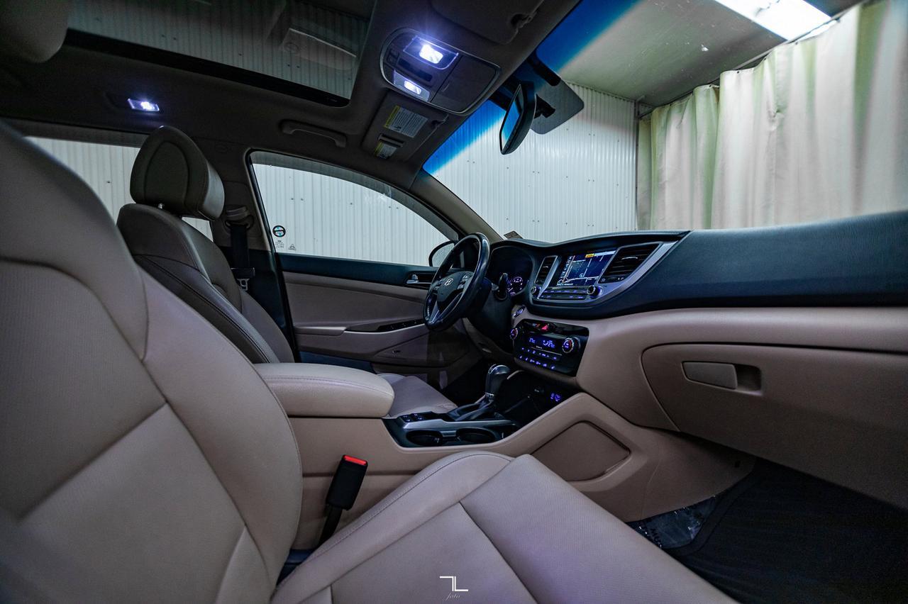 2017 Hyundai Tucson AWD Luxury Leather Roof Nav Red Deer AB