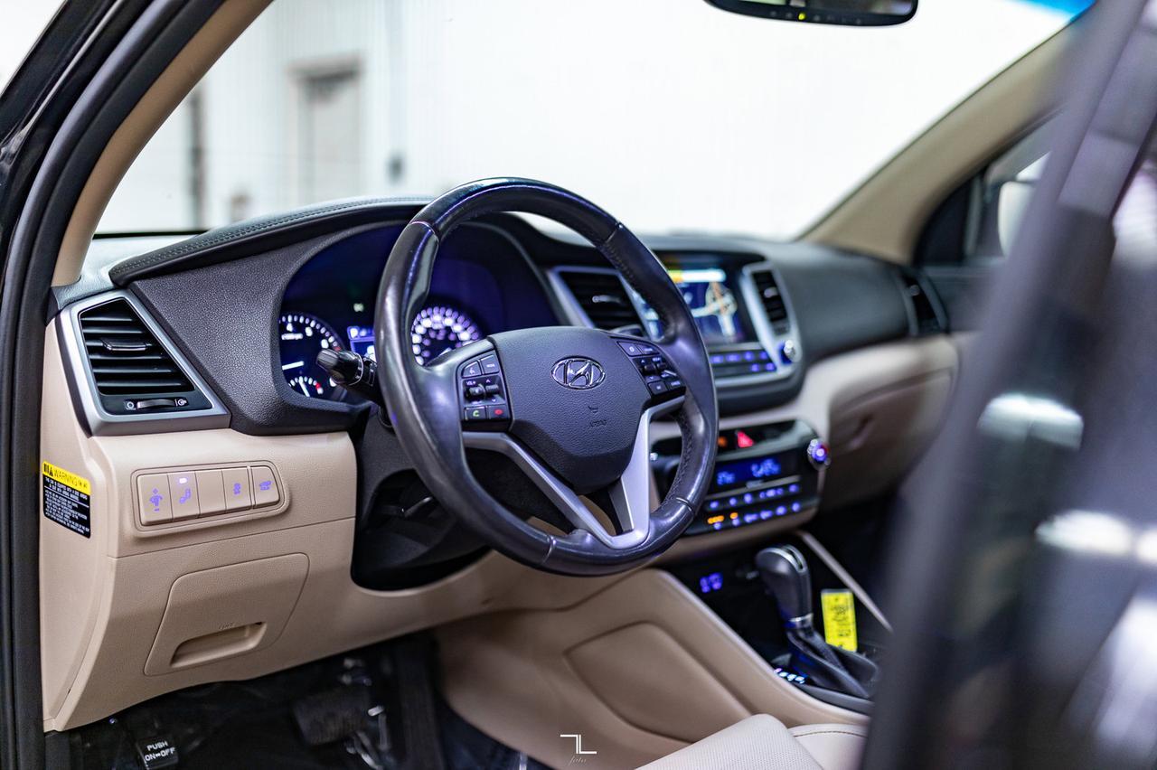 2017 Hyundai Tucson AWD Luxury Leather Roof Nav Red Deer AB