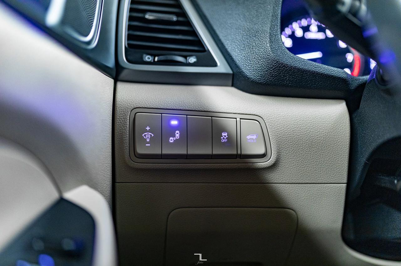 2017 Hyundai Tucson AWD Luxury Leather Roof Nav Red Deer AB