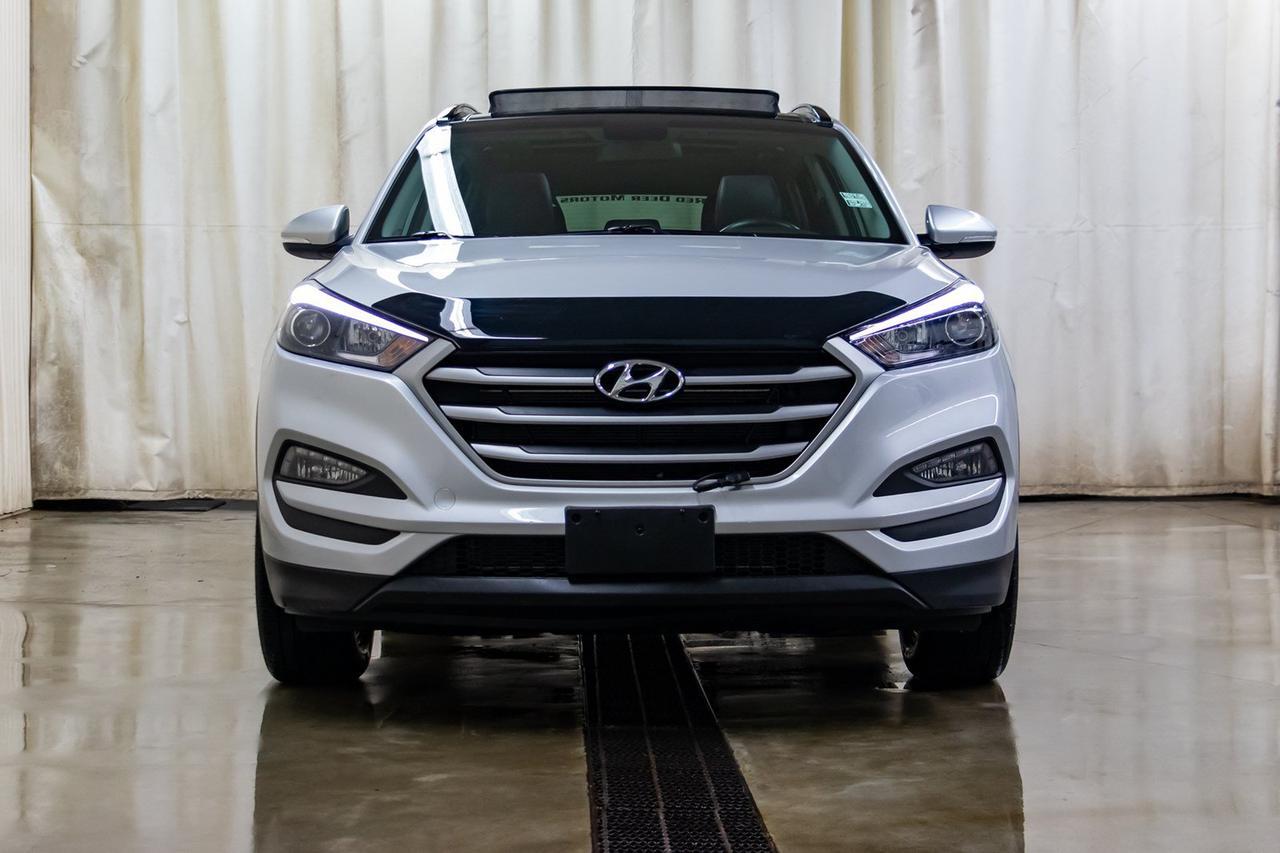 2017 Hyundai Tucson AWD SE Leather Roof BCam Red Deer AB