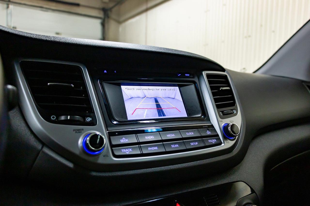 2017 Hyundai Tucson AWD SE Leather Roof BCam Red Deer AB