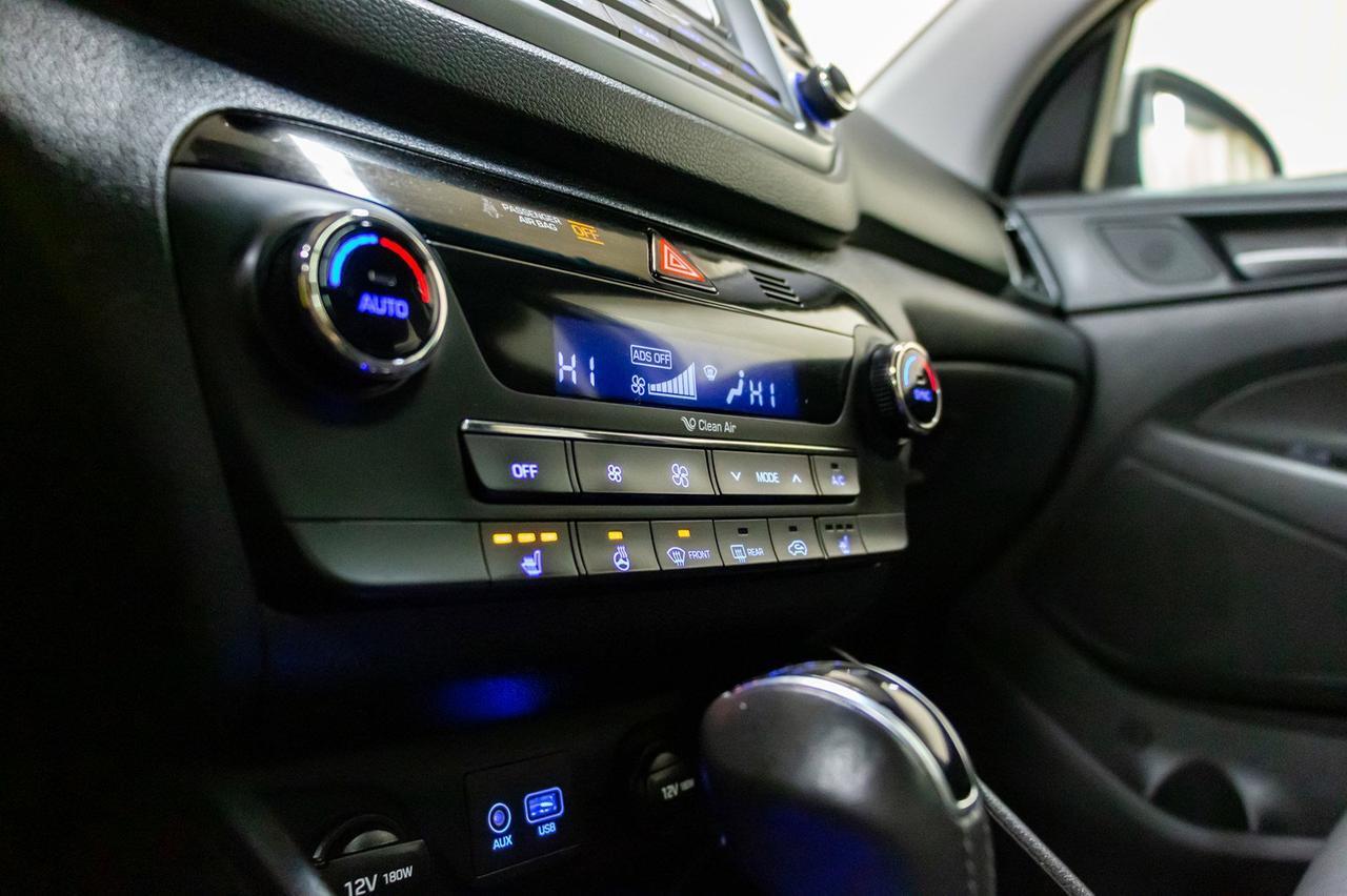 2017 Hyundai Tucson AWD SE Leather Roof BCam Red Deer AB