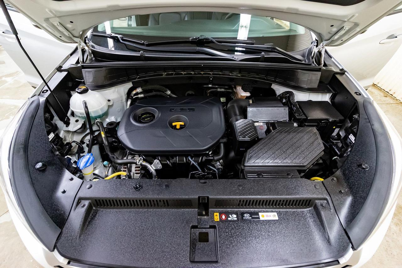 2017 Hyundai Tucson AWD SE Leather Roof BCam Red Deer AB