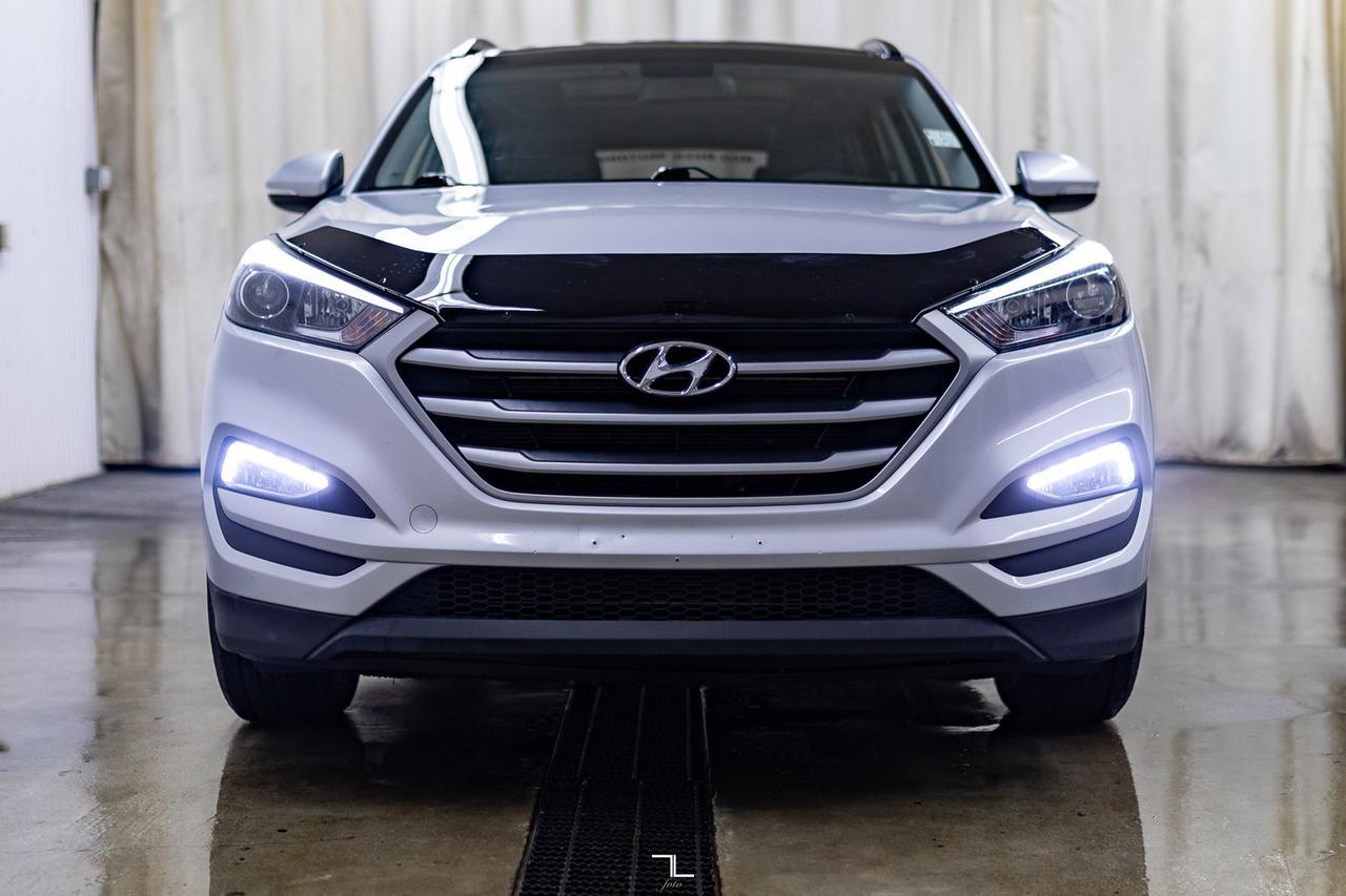 2017 Hyundai Tucson AWD SE Leather Roof BCam Red Deer AB