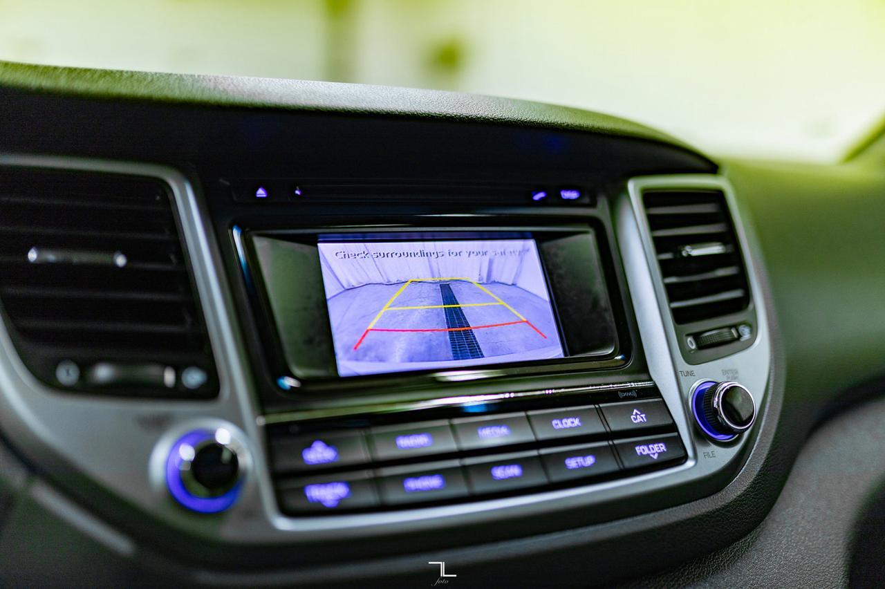 2017 Hyundai Tucson AWD SE Leather Roof BCam Red Deer AB