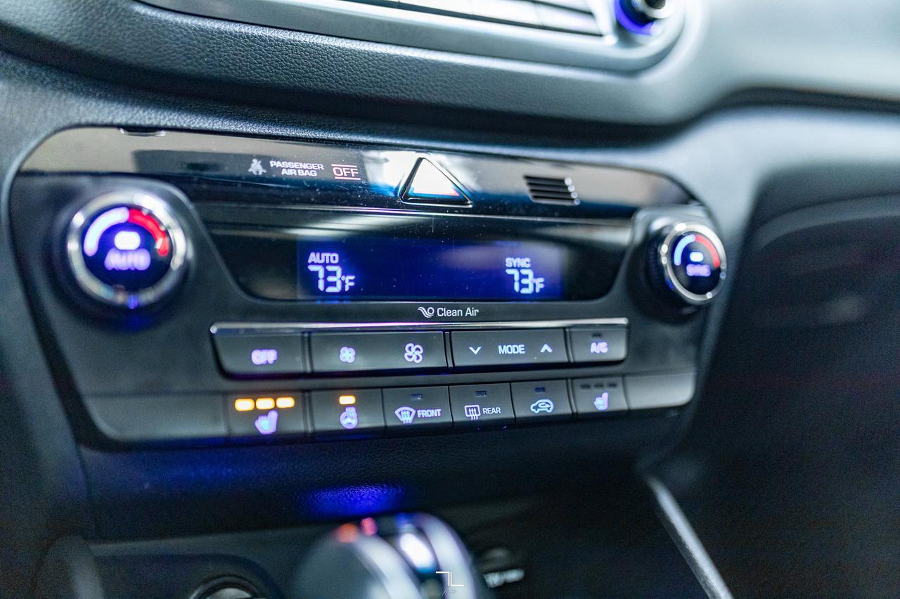 2017 Hyundai Tucson AWD SE Leather Roof BCam Red Deer AB