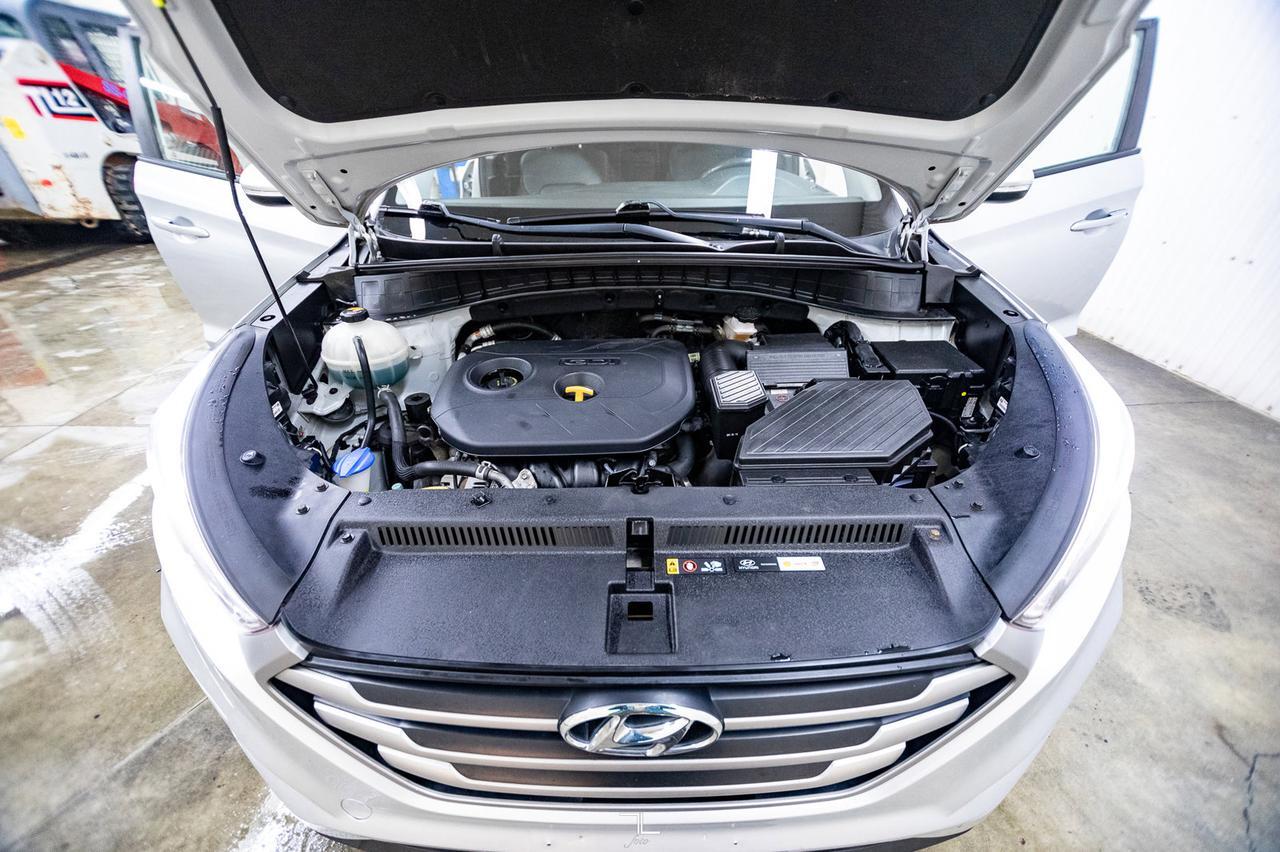 2017 Hyundai Tucson AWD SE Leather Roof BCam Red Deer AB