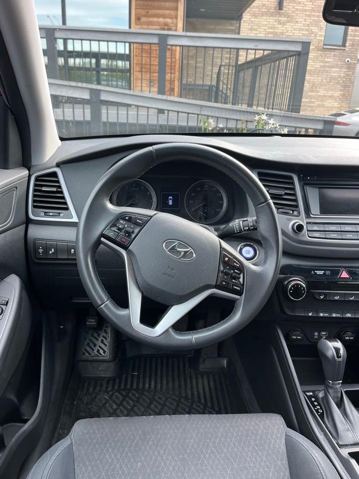 2017 Hyundai Tucson Sport OR