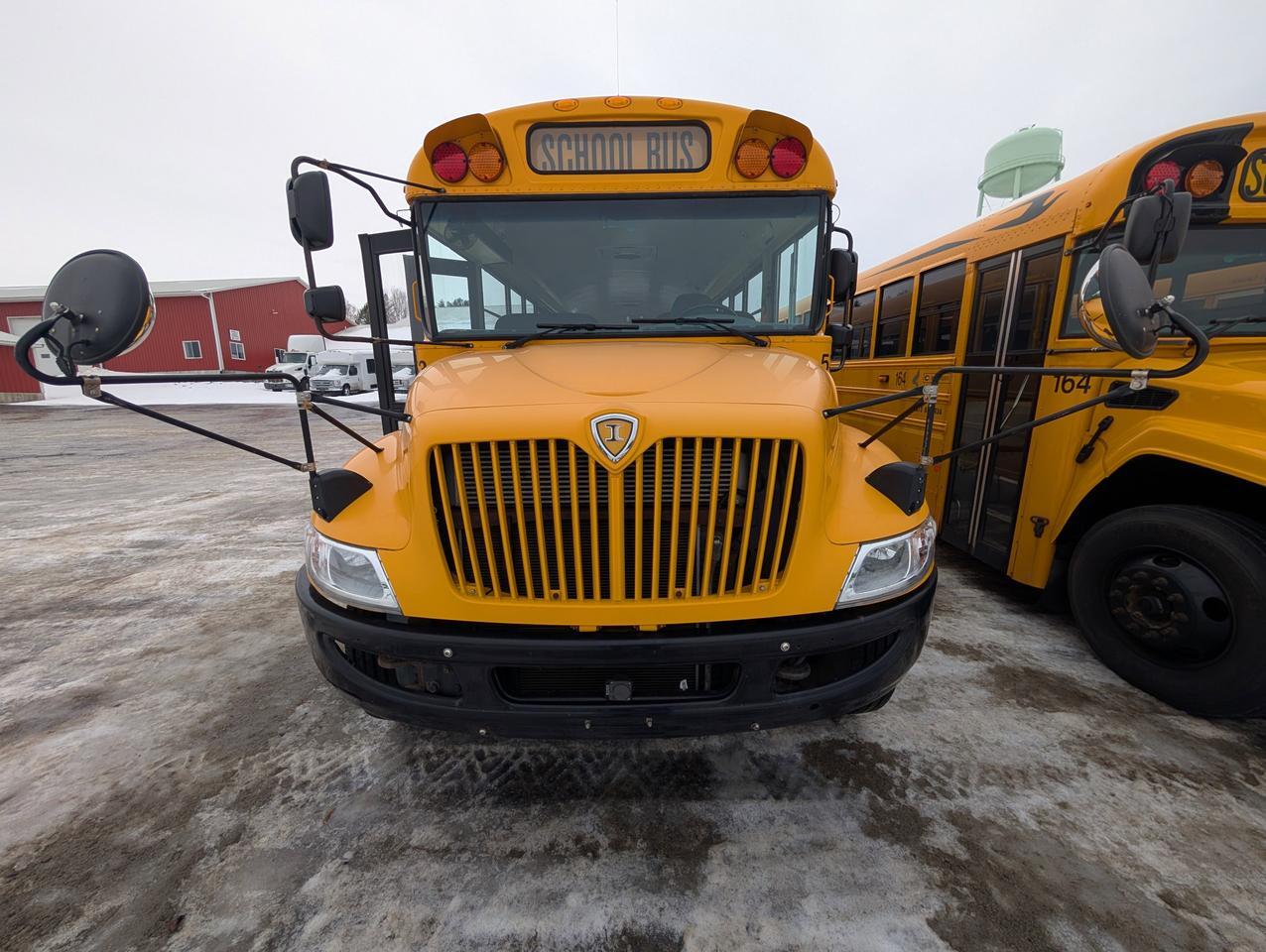 2017 IC INTERNATIONAL 3000