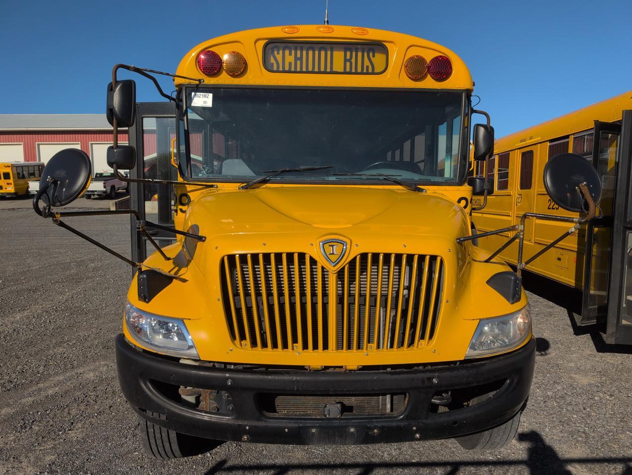 2017 IC INTERNATIONAL CE300