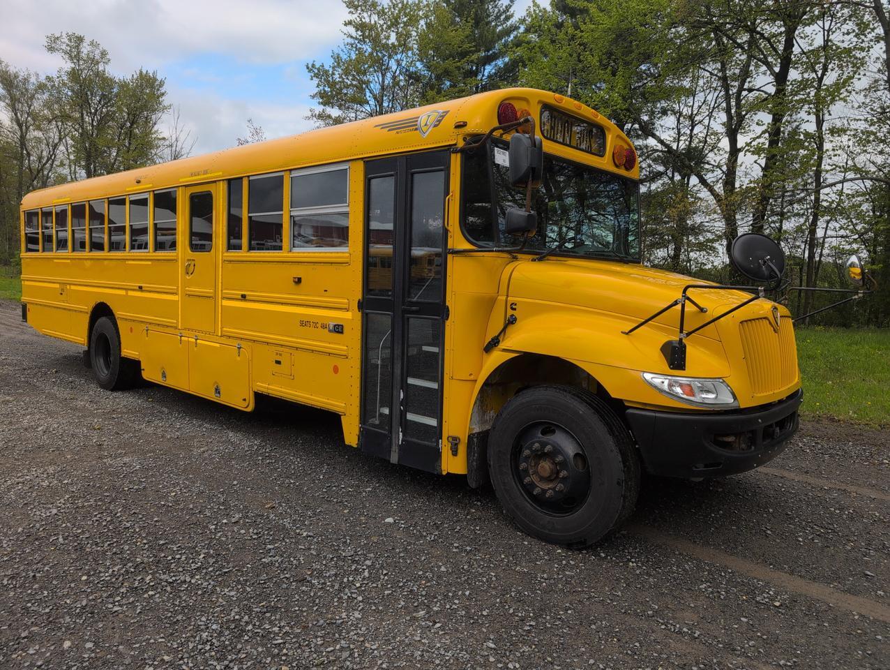 2017 IC INTERNATIONAL CE300