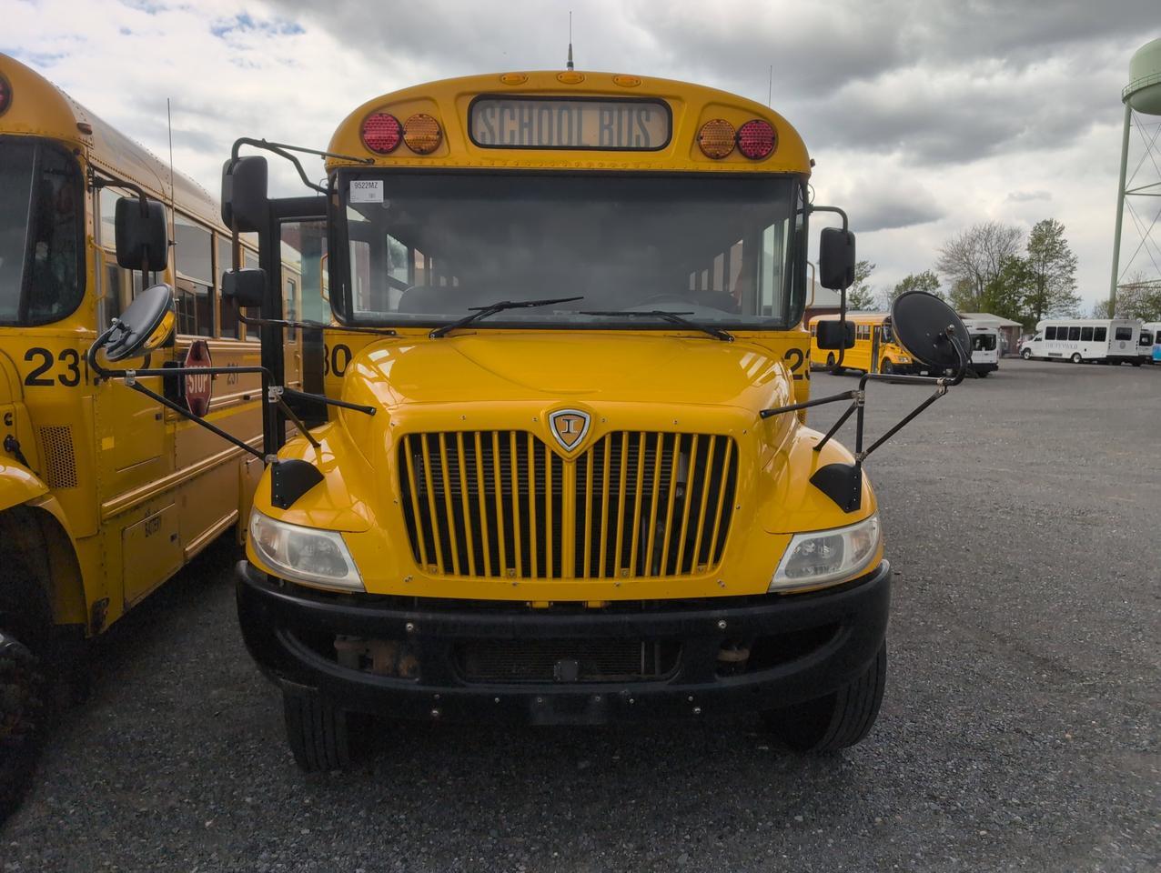 2017 IC INTERNATIONAL CE300