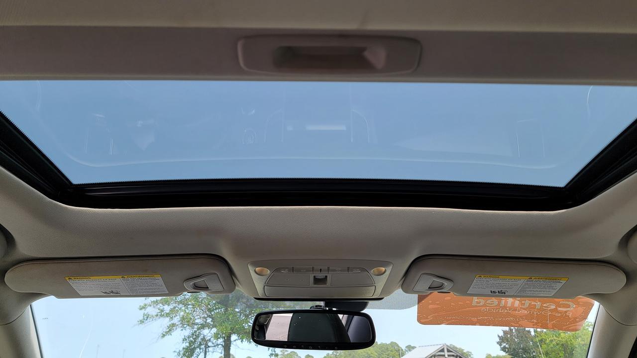 2017 INFINITI Q50 2.0t AWD, BLUETOOTH, CD PLAYER, CLIMATE CONTROL