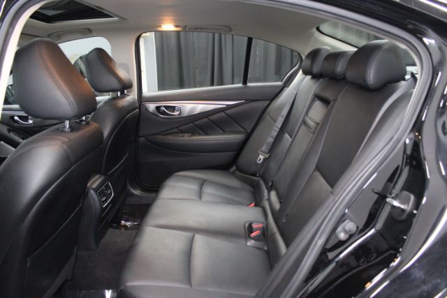 2017 INFINITI Q50 3.0t Premium | 3.0t Sport | 3.0t Signature Edition Chantilly VA