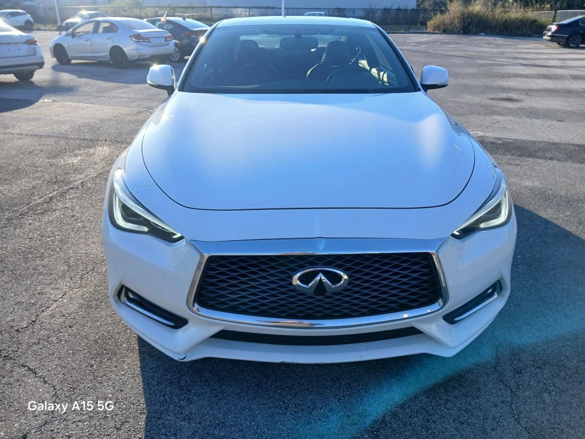 2017 INFINITI Q60 Red Sport 400 Coupe 2D