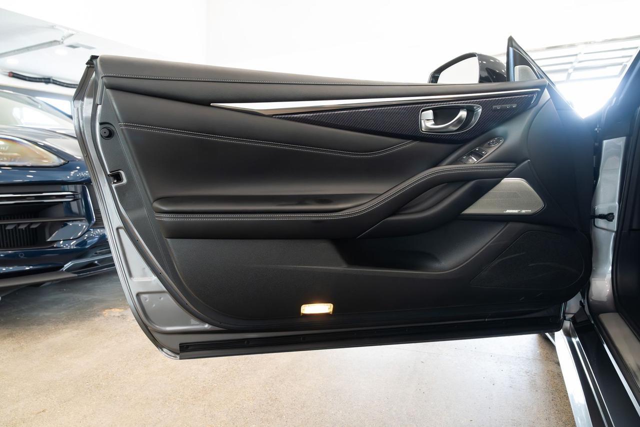 2017 INFINITI Q60 Red Sport 400 Gladstone OR