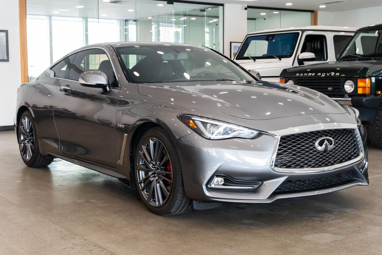 2017 INFINITI Q60 Red Sport 400