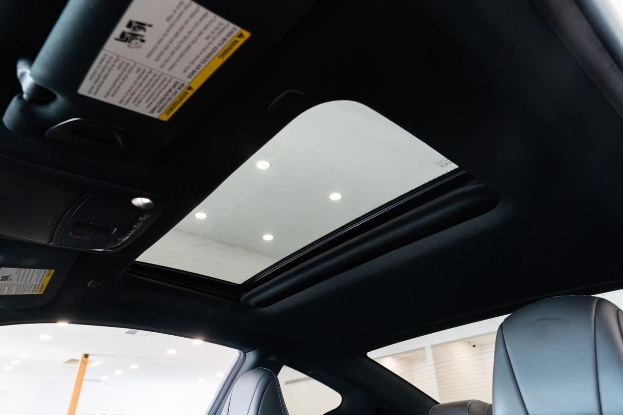 2017 INFINITI Q60 Red Sport 400 Gladstone OR